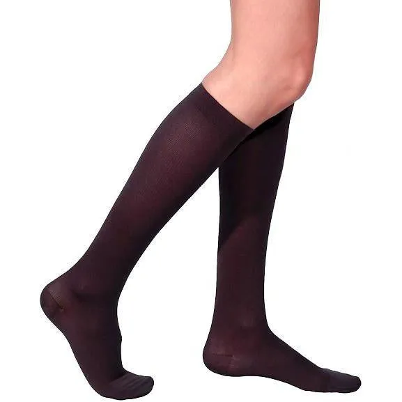 1. Sigvaris Knee High Cotton Compression Socks