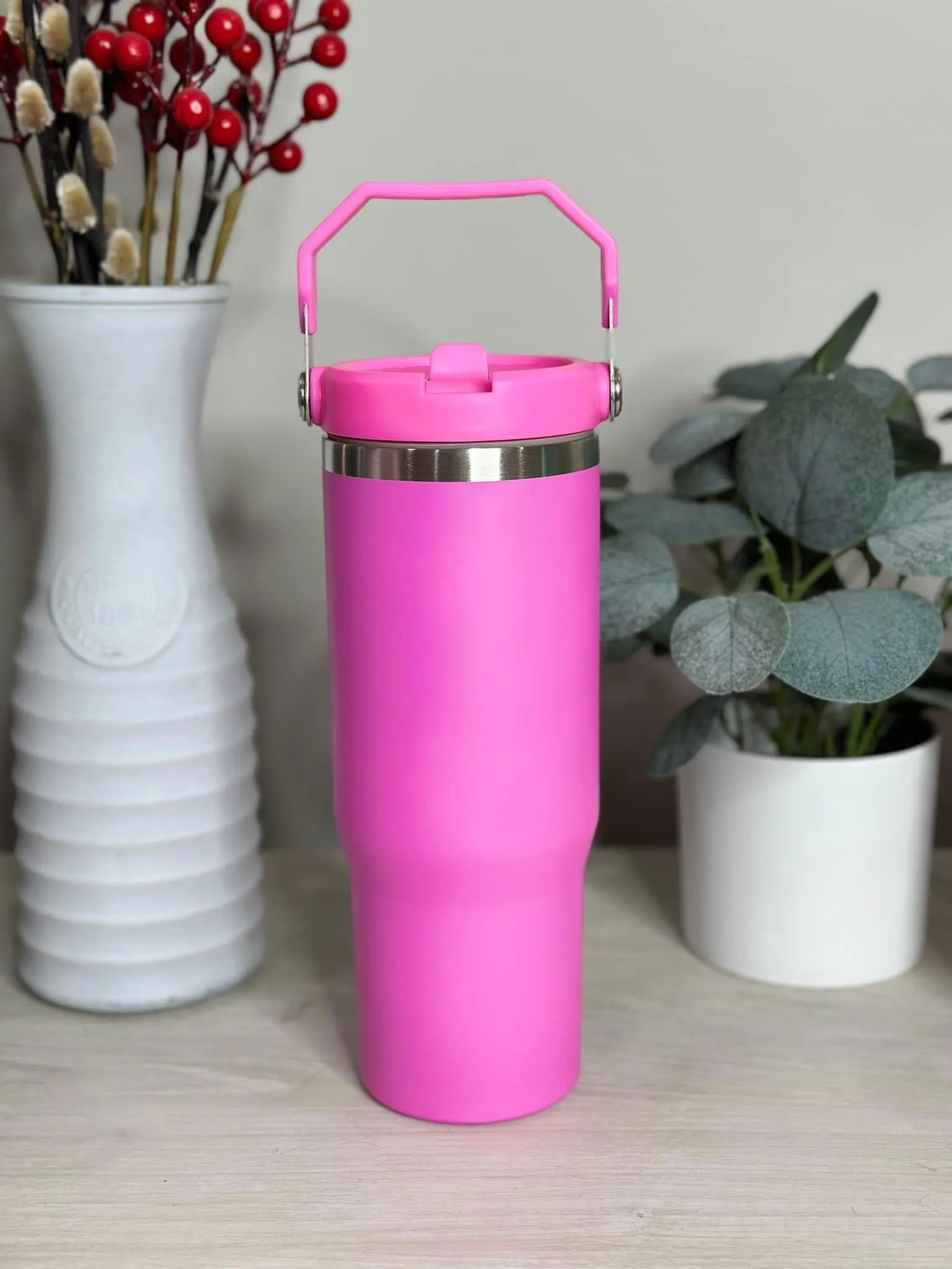 30oz Tumbler with Matte Finish and Spill-proof Design