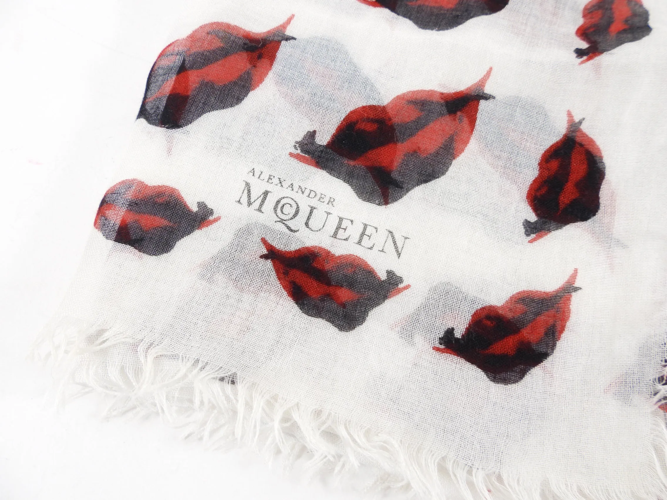 Alexander McQueen Lips Cashmere Silk Scarf - Red and White