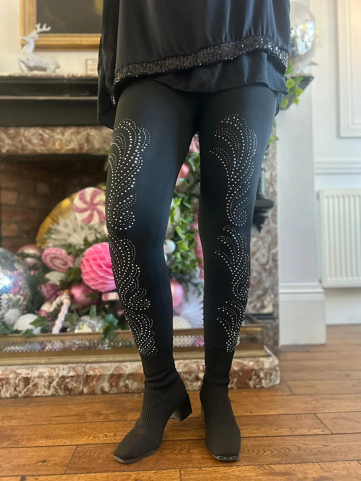 Black fleece leggings with diamante pattern