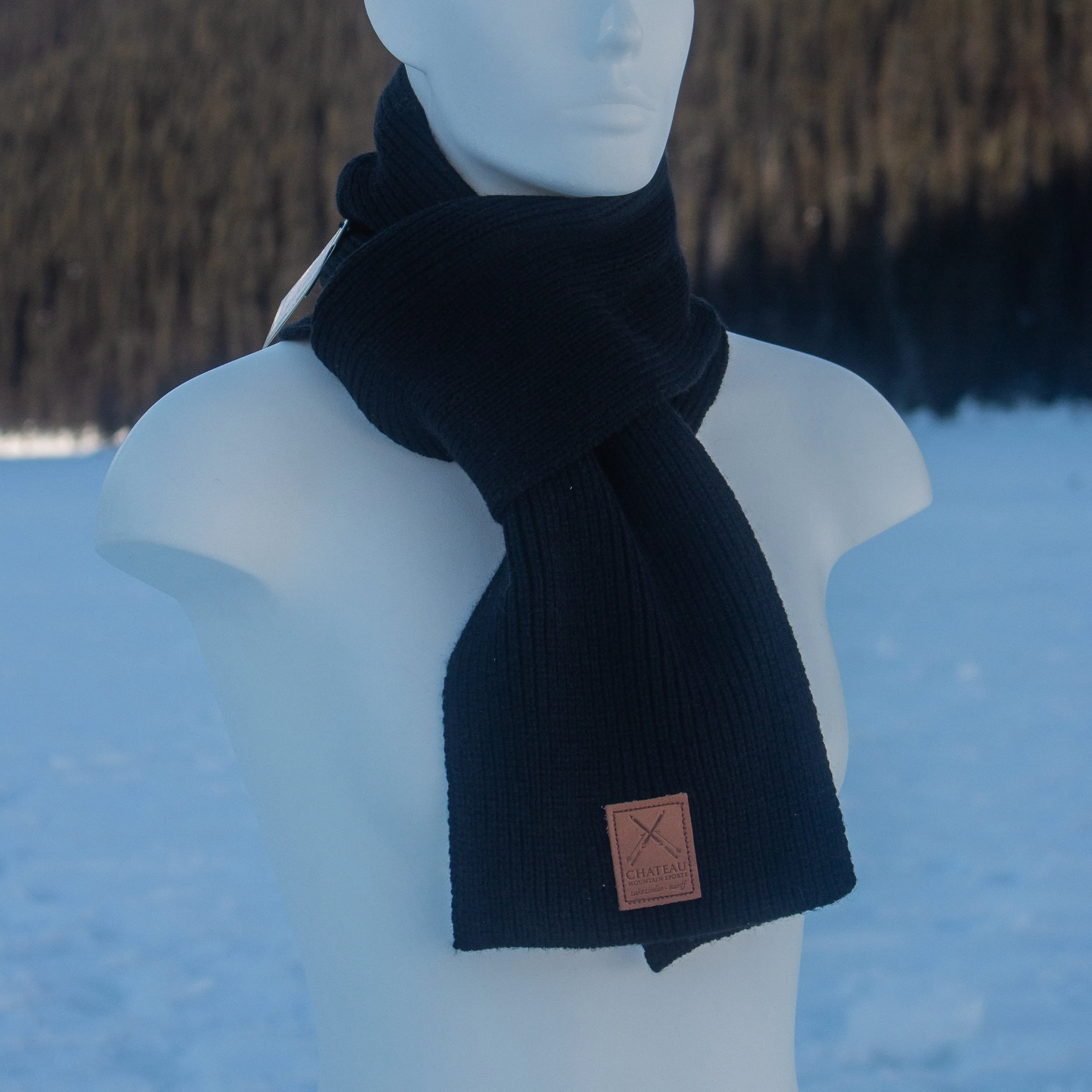 Chunky Knit Scarf Kootenay - Buy Online Now - Limited Stock Available - Stay Warm This Winter With Our Stylish Chunky Knit Scarf