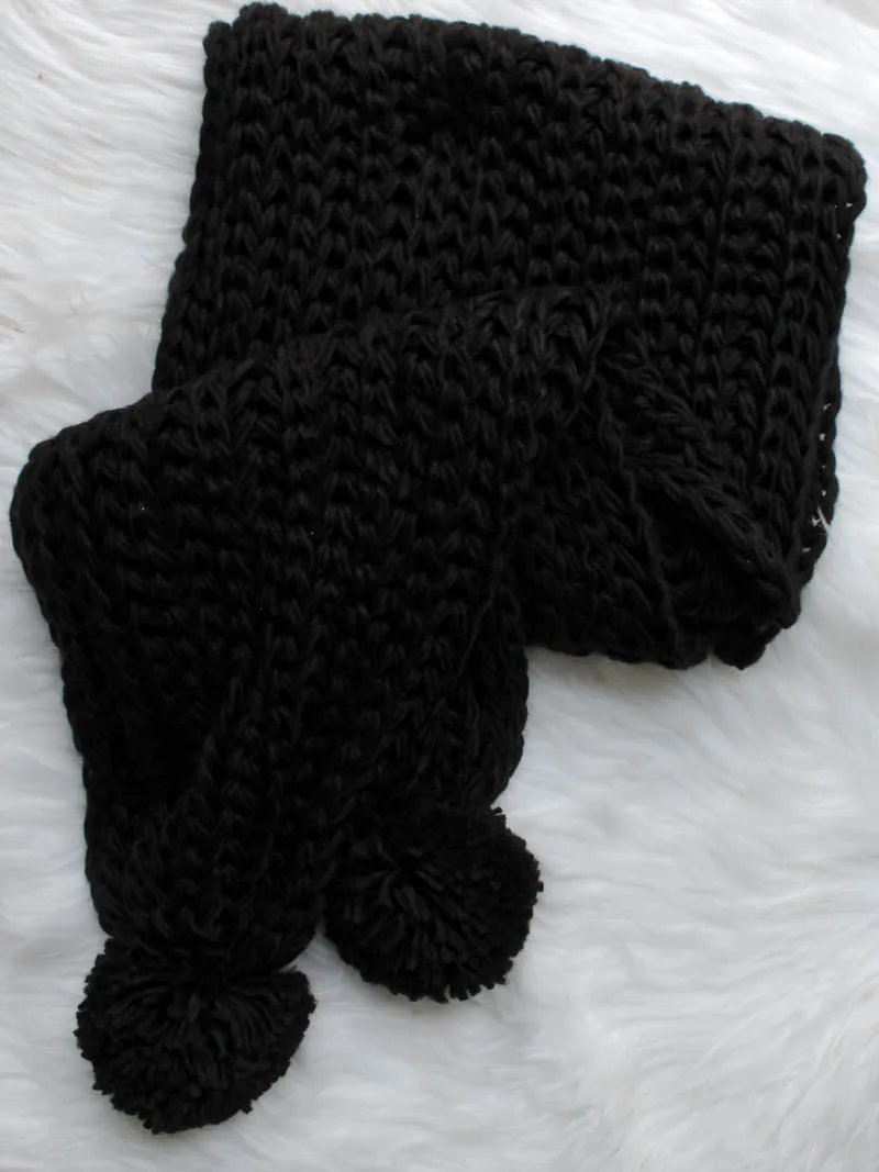 Chunky Pom Scarf