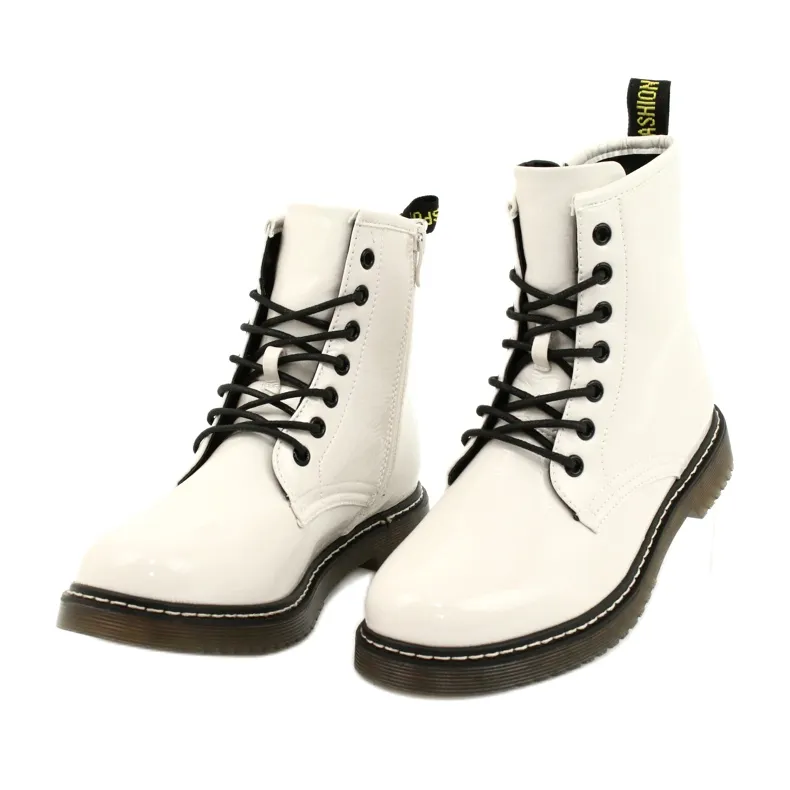 Evento Lacquered White Boots 20BT35-3001 White black