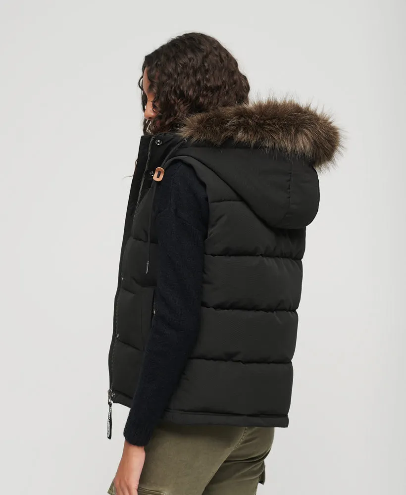 Everest Puffer Gilet in Jet Black Faux Fur