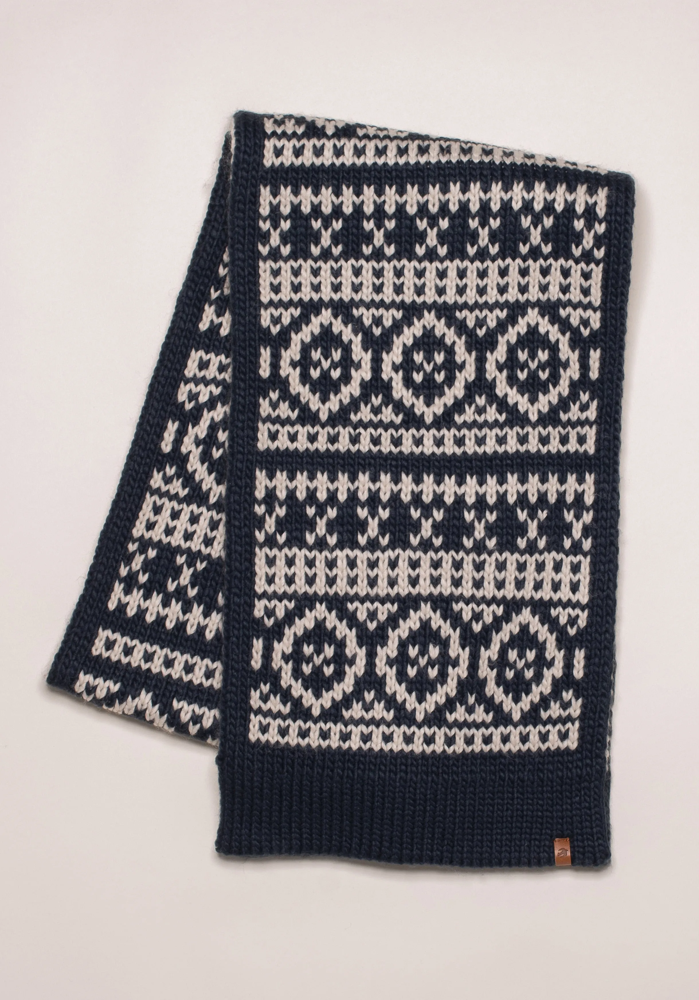 Fairisle Knit Scarf - Chunky Design.