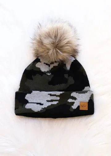 Fleece Pom Beanie with Lining