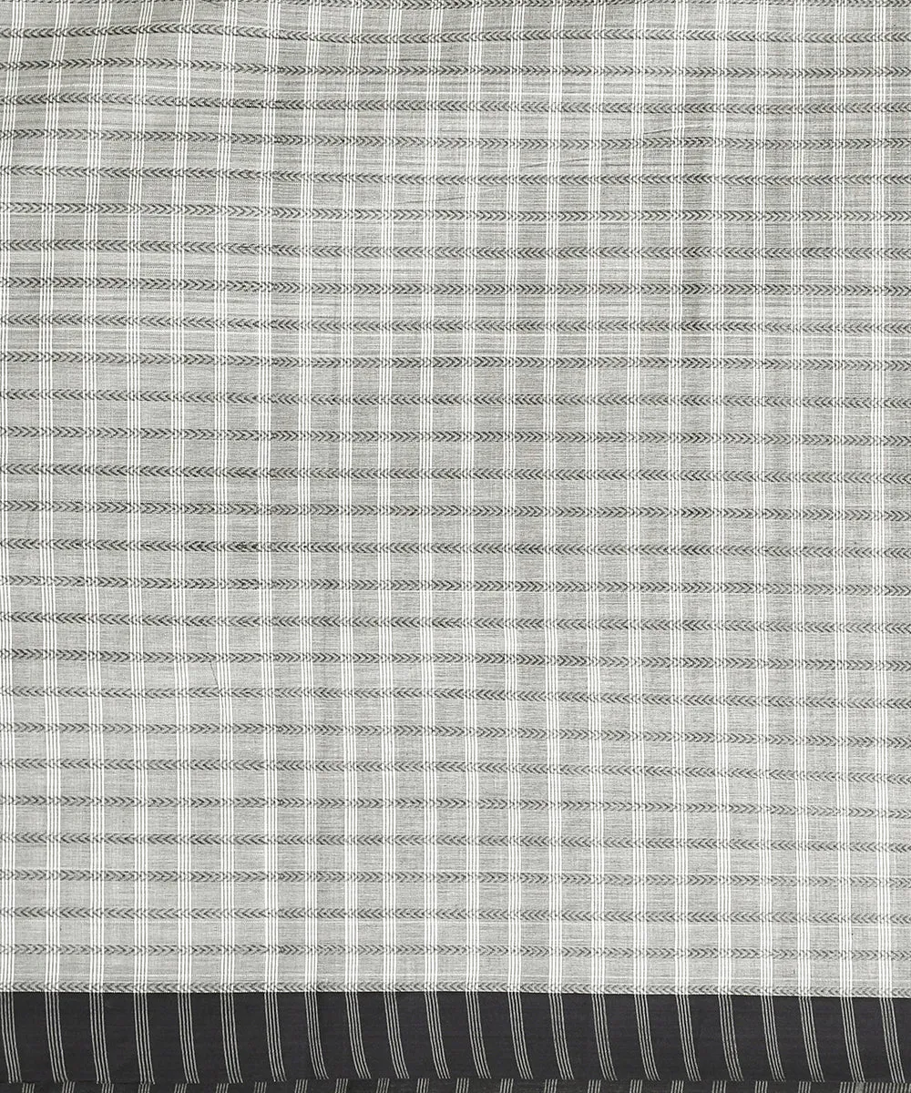 Handloom White And Grey Checks Pure Cotton Maheshwari Saree With Grey Border