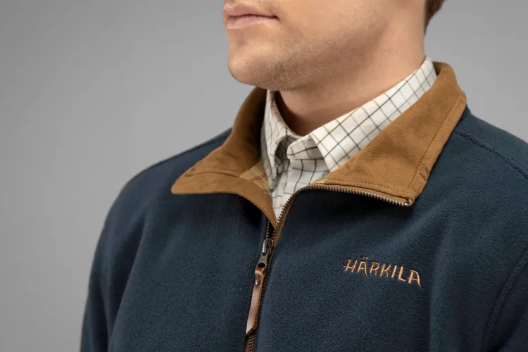 Harkila Sandhem Fleece 1/4 Zip is a popular and highly sought-after fleece jacket.