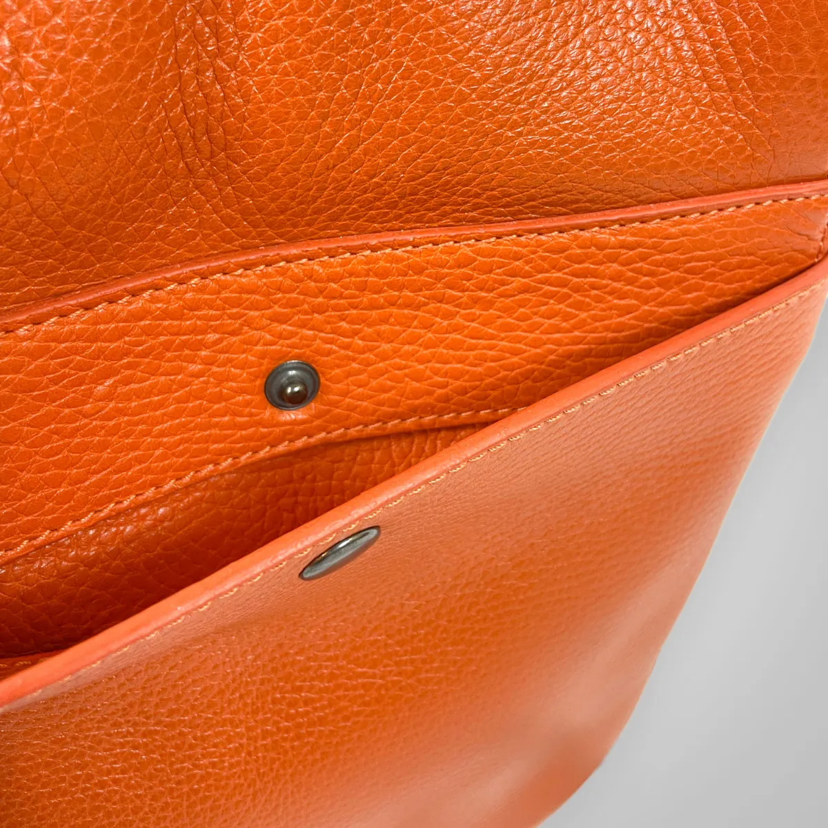 LEATHER CROSS BODY BAG ORANGE