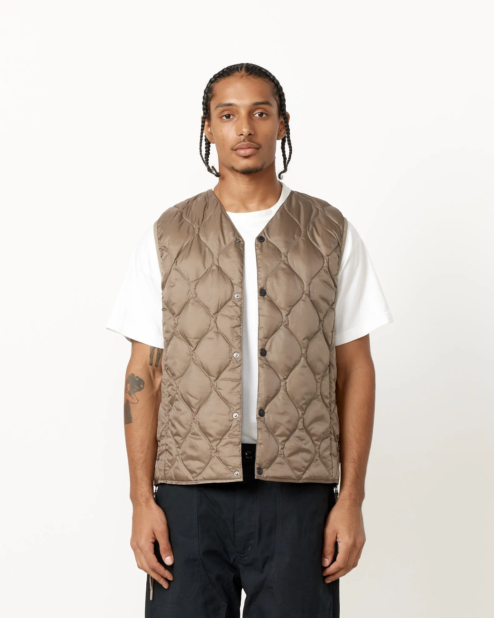 Lightweight Down Vest for Traveling