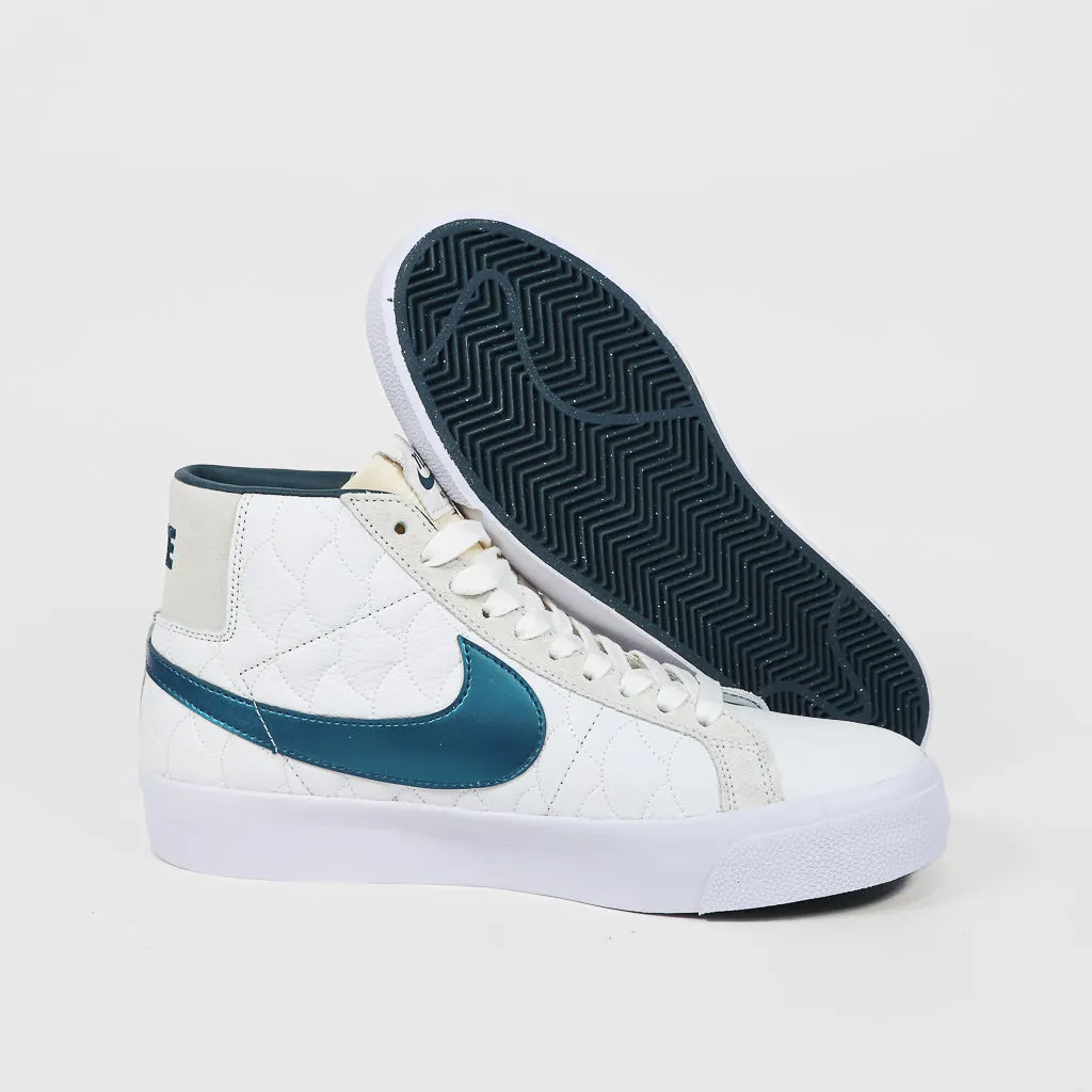 Nike SB - Eric Koston Blazer Mid Shoes - Summit White / Nightshade