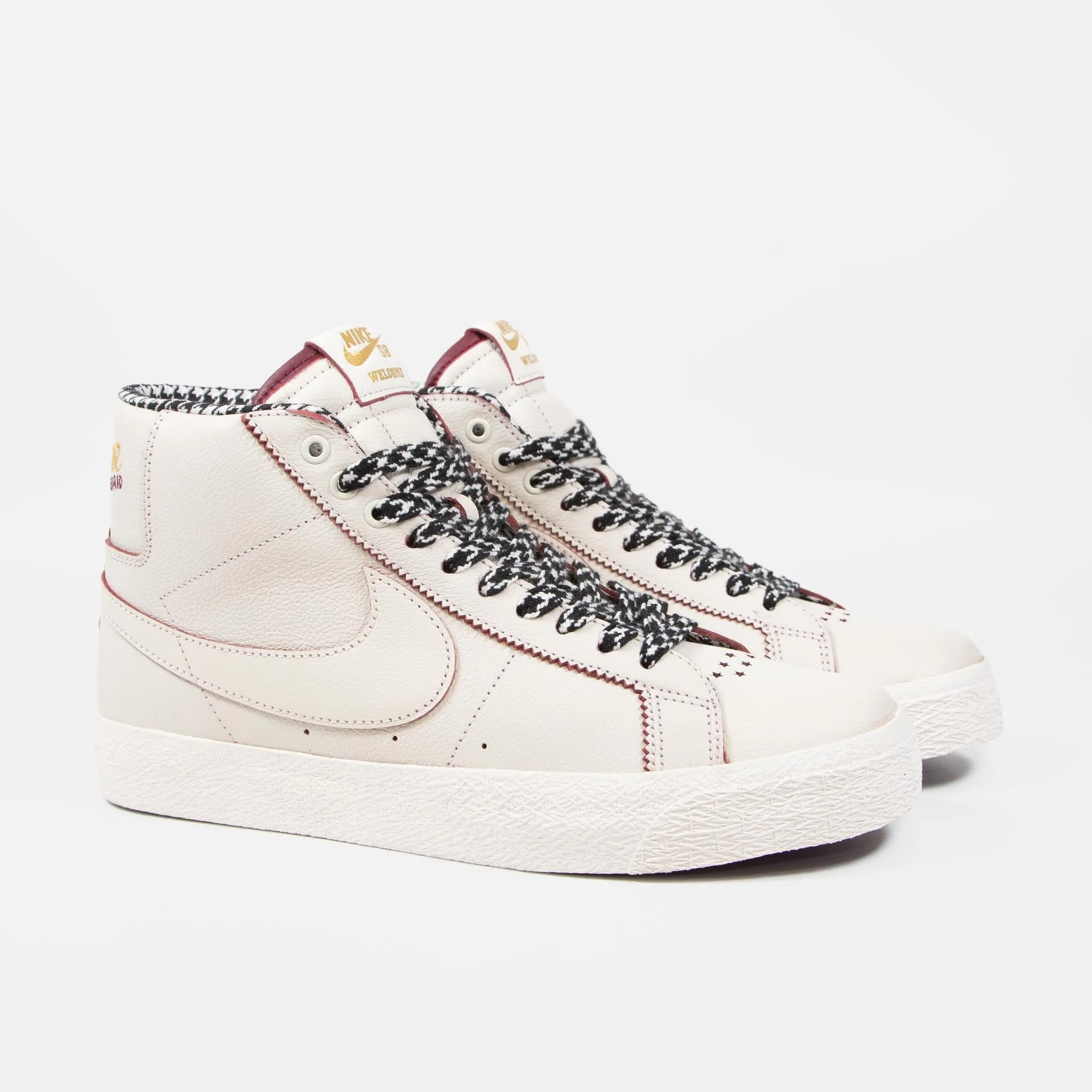 Nike SB - Welcome Madrid Blazer Mid Shoes - Sail / Dark Beetroot / White