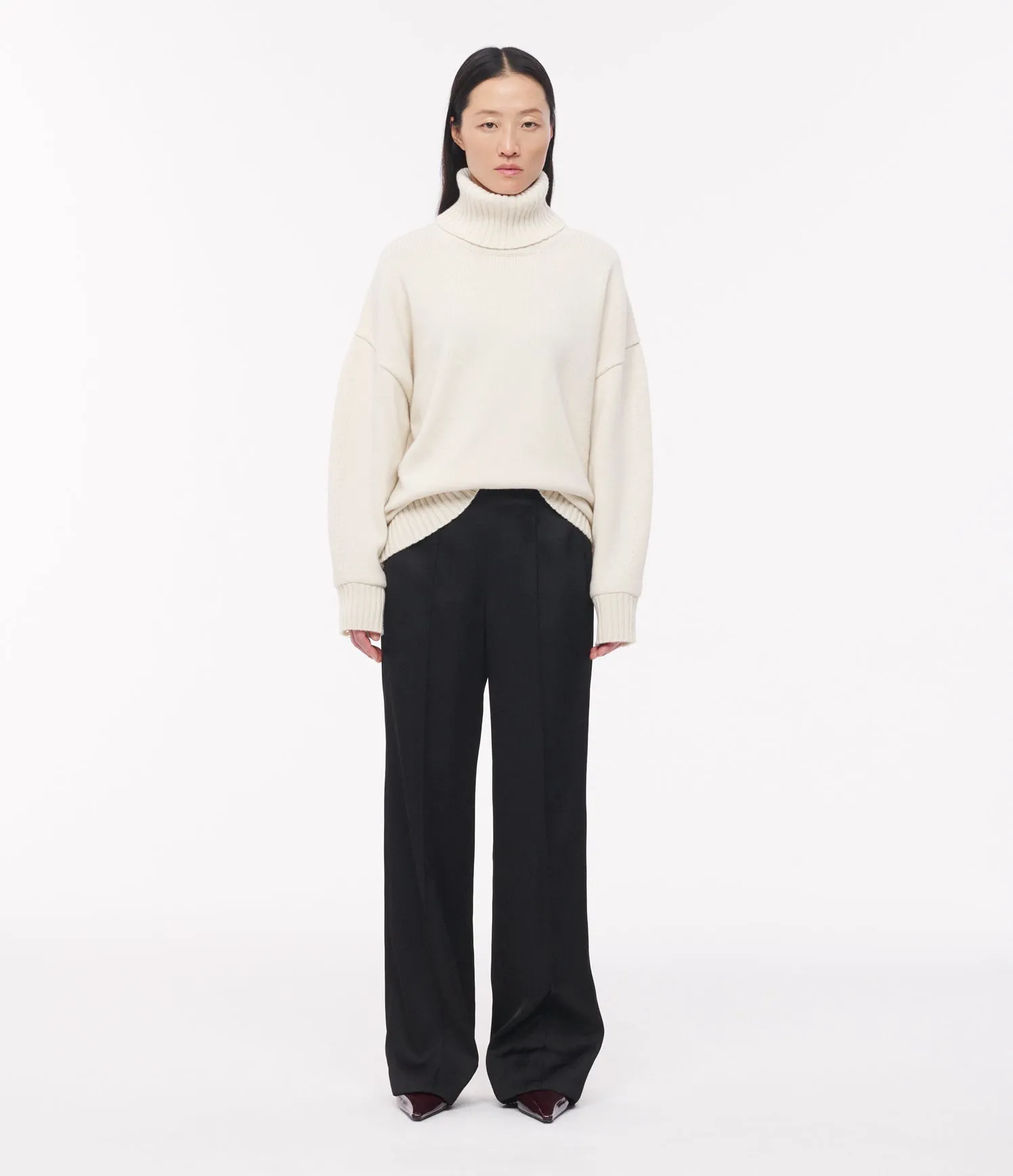 Plus-Size High-End Turtleneck