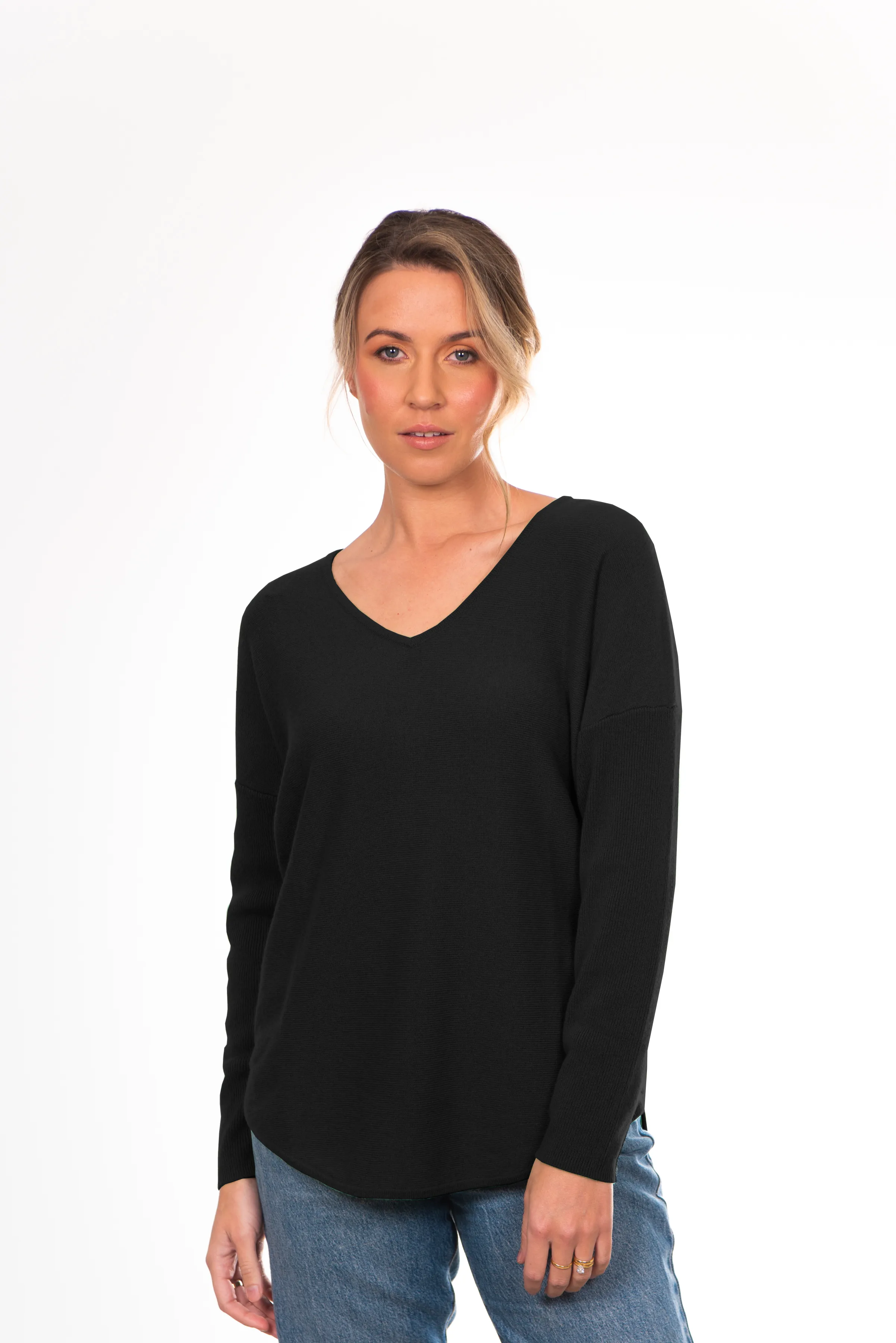 Slim Fit Curved Hem V Neck Sweater