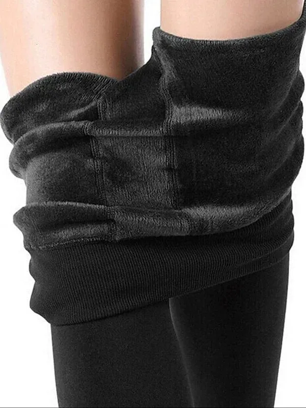 Winter women's fleece-lined leggings with side pockets.